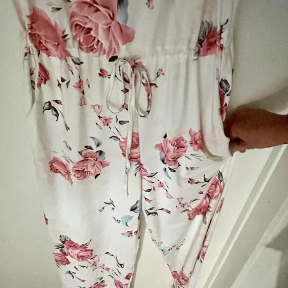 Women's Casual Floral Boho Print Jumpsuit - Picture 3 of 6